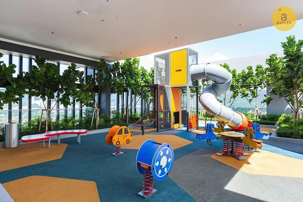 Seaview 2Br Infinity Pool & Easyaccess To Town 201 Apartment George Town